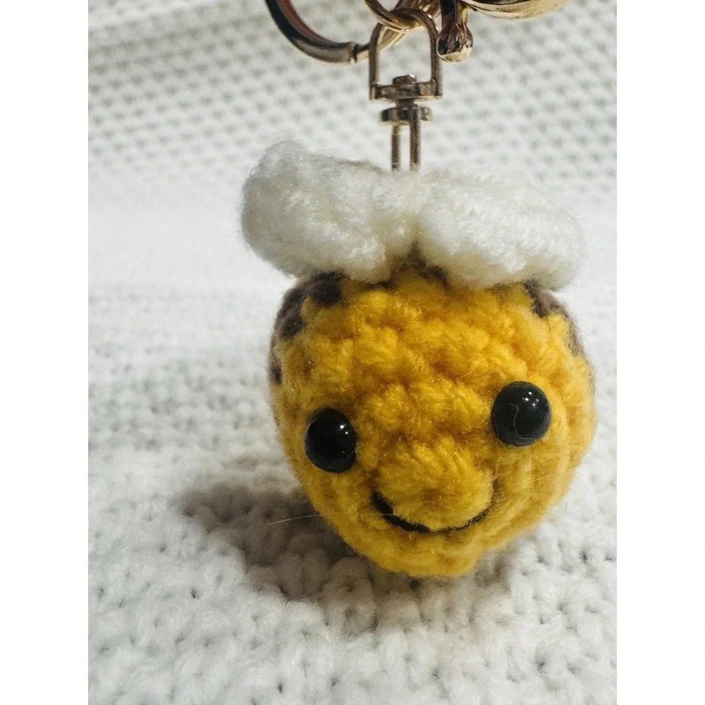 Handmade Crochet Bee Keychain Amigurumi Plush Cute Bee Bag Charm Gift